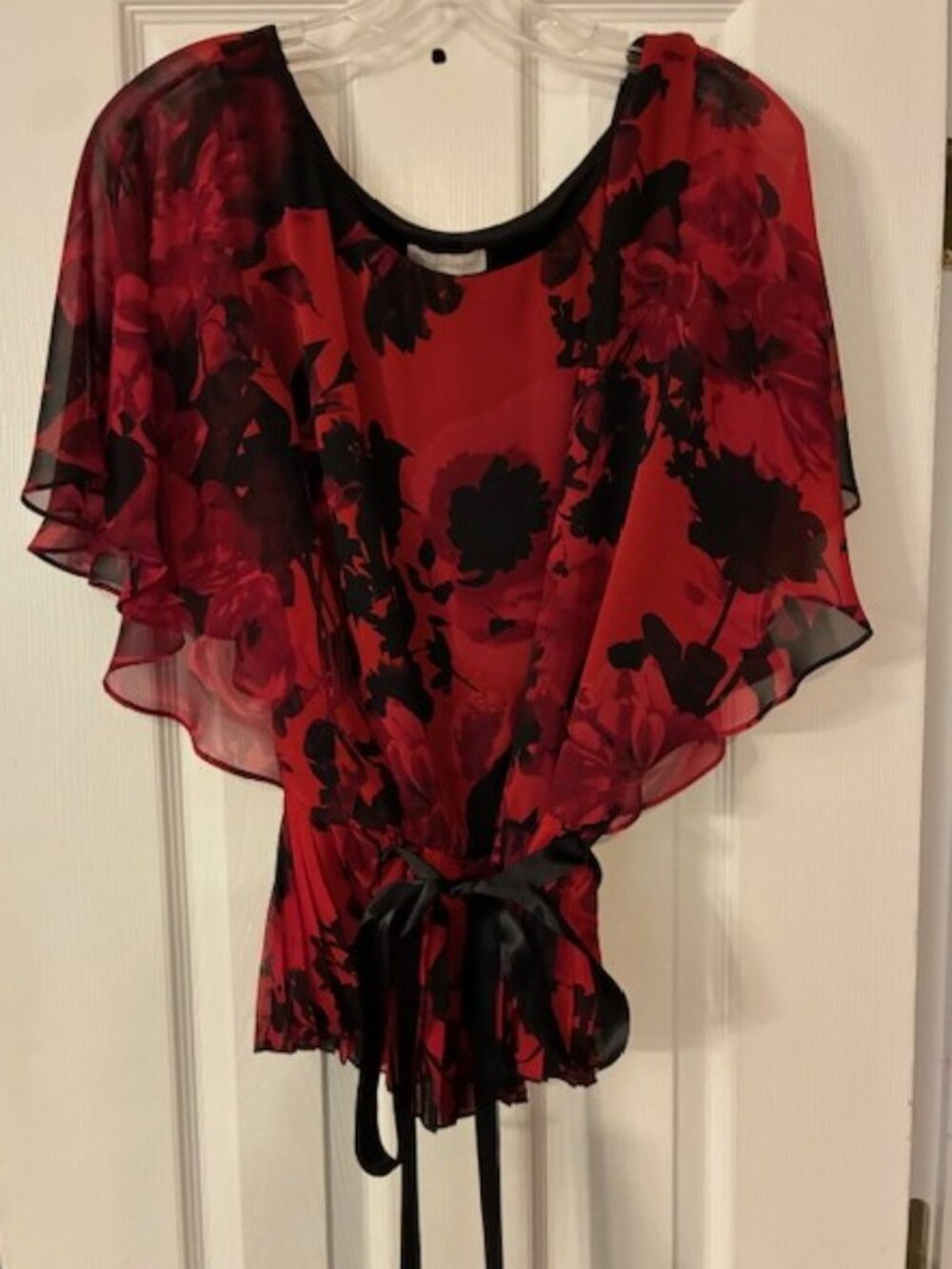 CB Est 1962 Women's Black Red Floral Chiffon Pleated Peplum Gothfairy Top Sz L